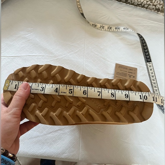 Bearpaw Women's Retro Shorty Boots size 8 - Picture 9 of 10